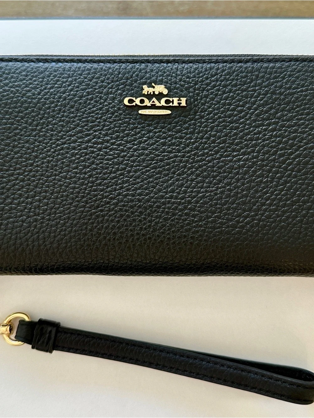 Coach Black Leather Continental Wallet with Gold Tone Logo - Perfect Condition